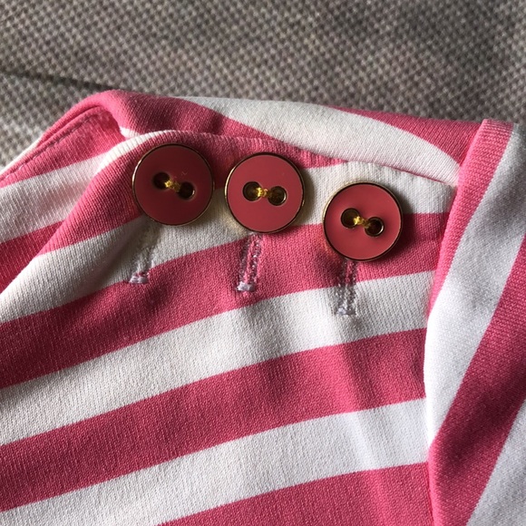 J. McLaughlin Signature Tee  / Woman’s Medium - Picture 7 of 9